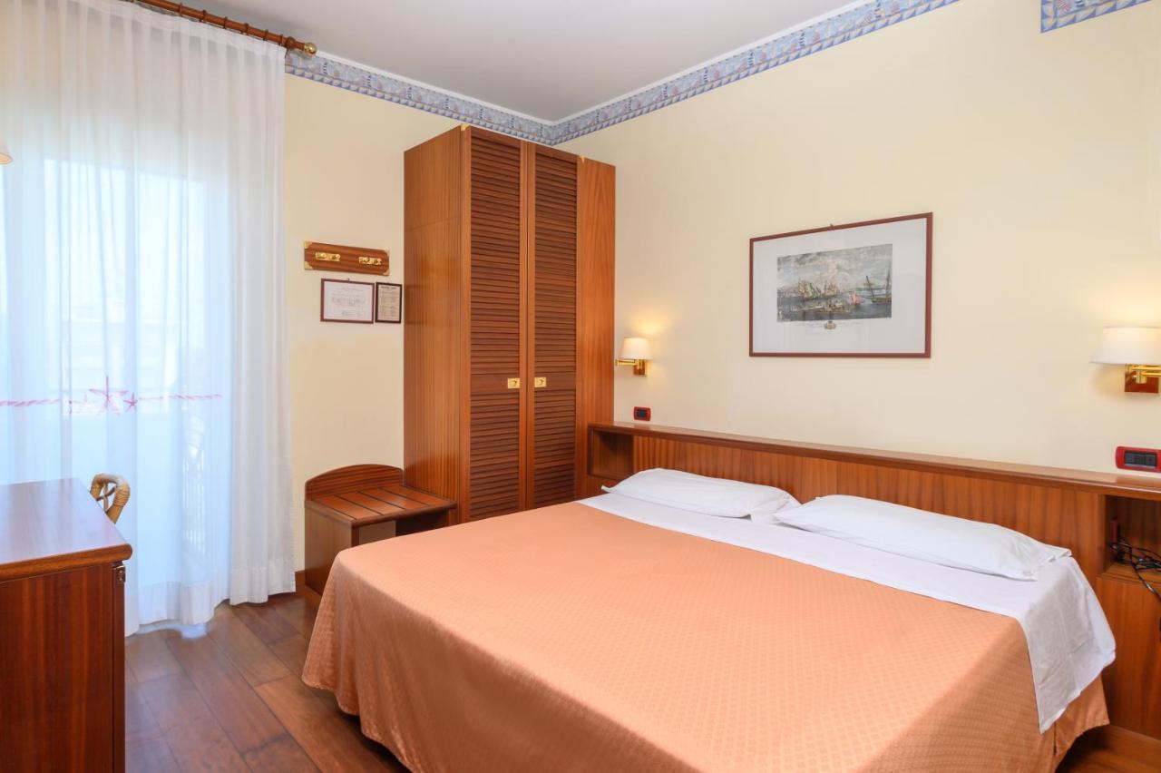 Atilius Hotel & Suites Riccione Exterior foto