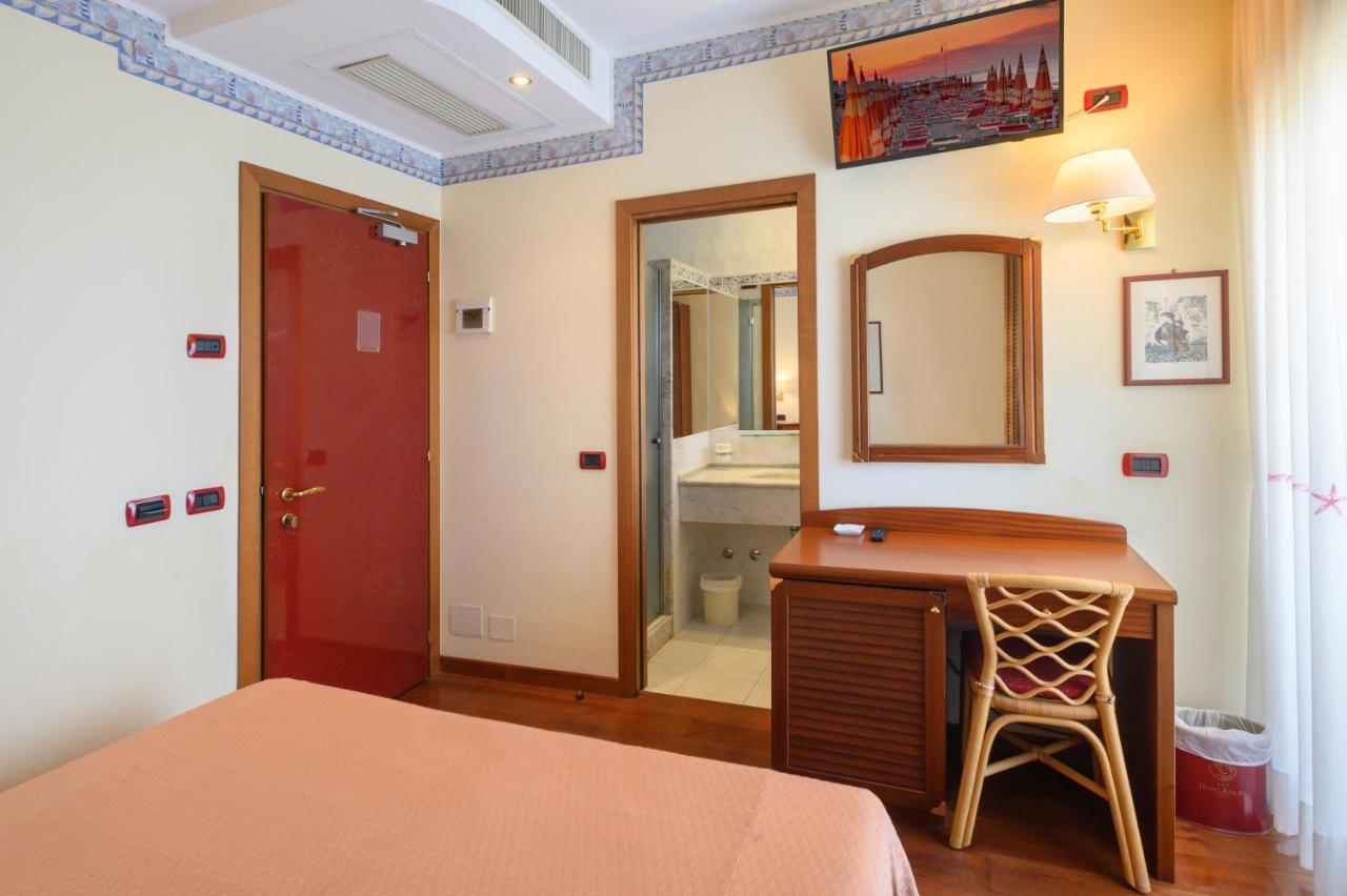 Atilius Hotel & Suites Riccione Exterior foto