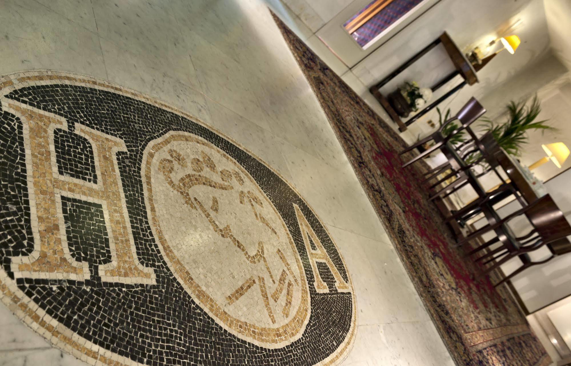 Atilius Hotel & Suites Riccione Exterior foto